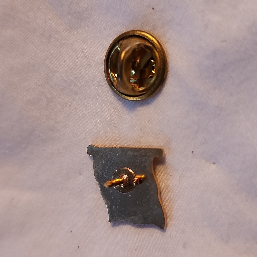 Italian Flag Enamel Lapel/Hat Pin Jewelry Accessories - Picture 2 of 3